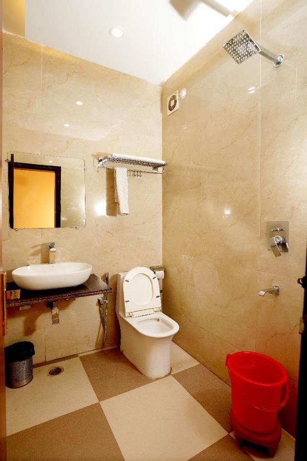 Hotel Haven Rishikesh Bagian luar foto